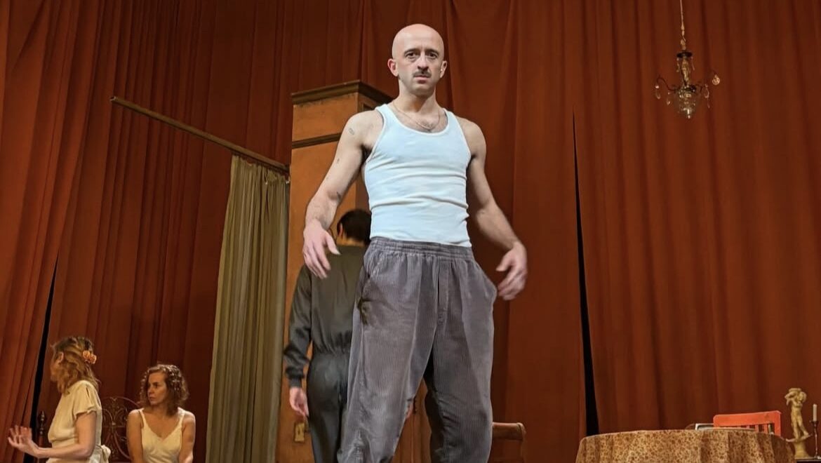 Mario Alonso, exalumno de Work In Progress en Un tranvía llamado deseo en el Teatro Español