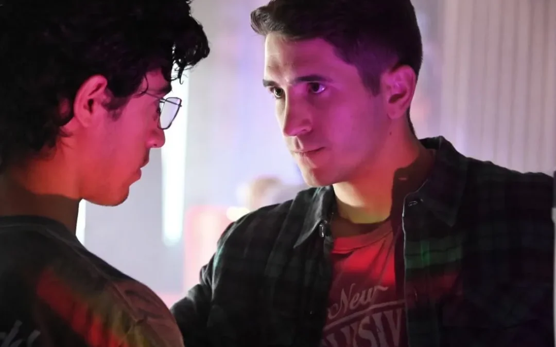 ADRIÁN LUQUE DA VIDA A “EDU” EN ZOOMERS, LA SERIE DE DRAMA JUVENIL DE PRIME VIDEO
